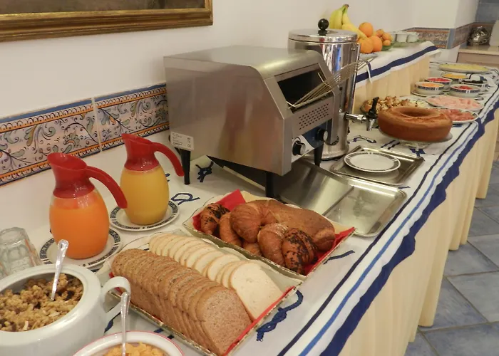 Punta Mesco Szálloda 3*